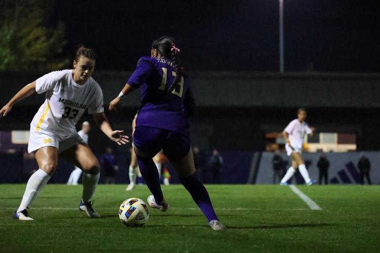 241010_SydneyKoeppen_WSoccerVsMichigan15