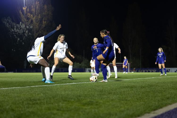 241010_SydneyKoeppen_WSoccerVsMichigan28